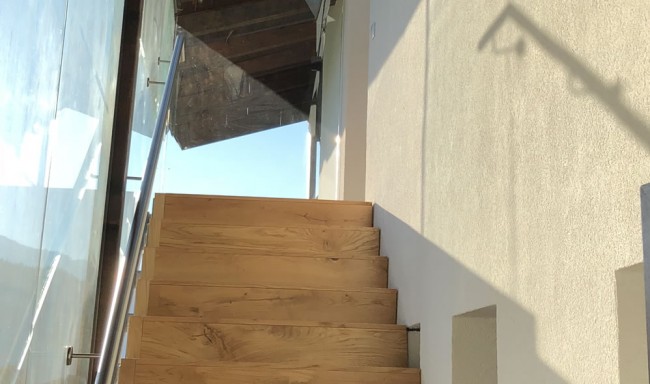 Moderner Treppenaufgang